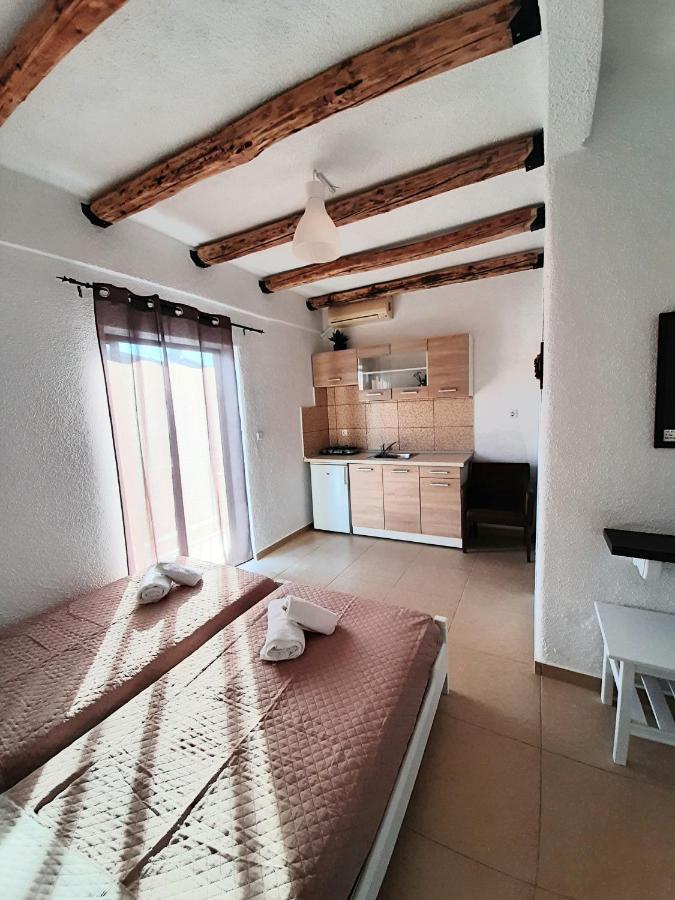 Mariza Apartments -Studios Hanioti Room photo